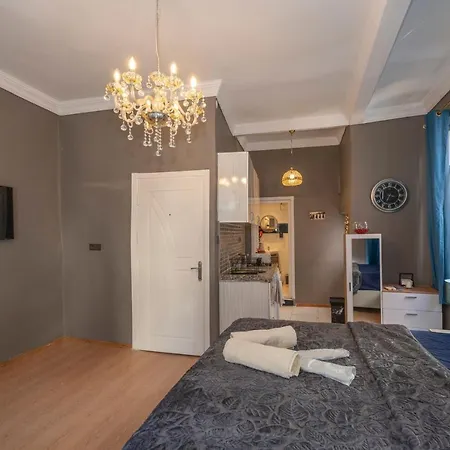 Chanel Suits Apartmanhotel Isztambul