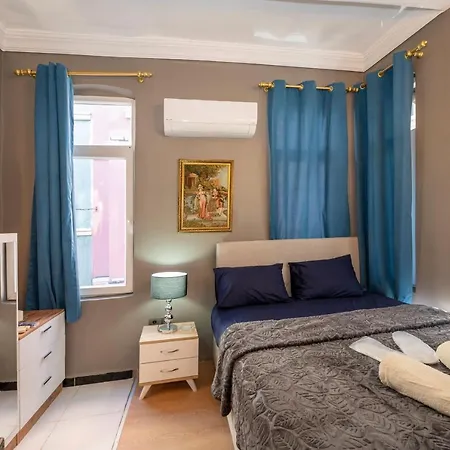 Apartmanhotel Chanel Suits *